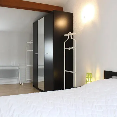 Agreable Maison A 700m Du Centre De - Spo000-383